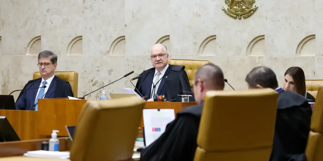 Fachin destaca que críticas fortalecem a democracia e não comprometem o STF