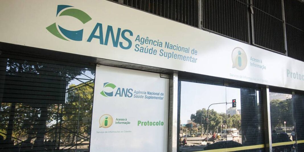 ANS suspende reajustes e cancelamentos da Hapvida de forma preventiva