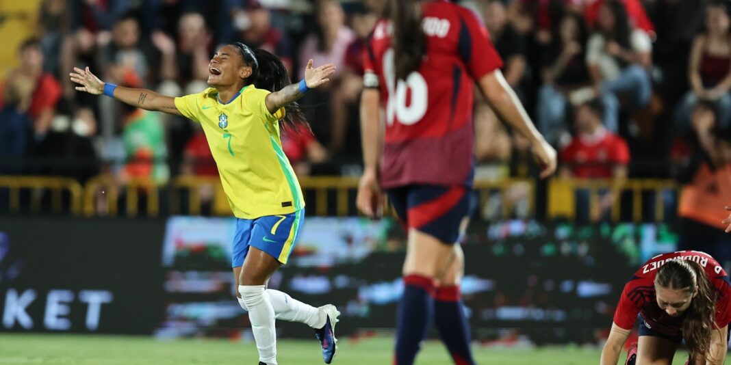 Câmara aprova legislação para impulsionar o futebol feminino no Brasil