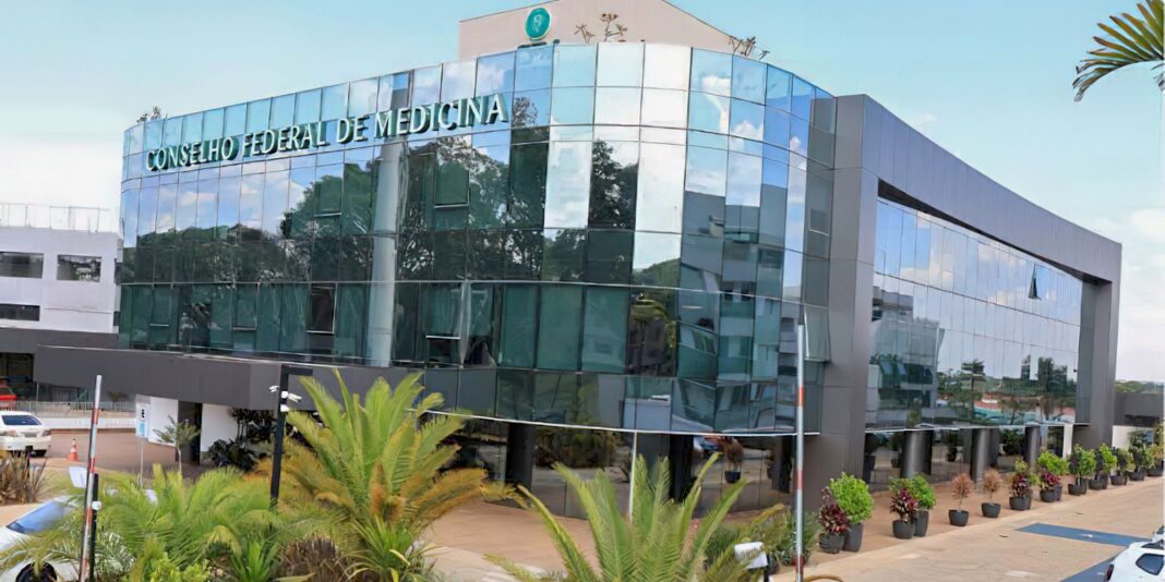 Justiça determina suspensão de norma que permite a dentistas realizar harmonização facial