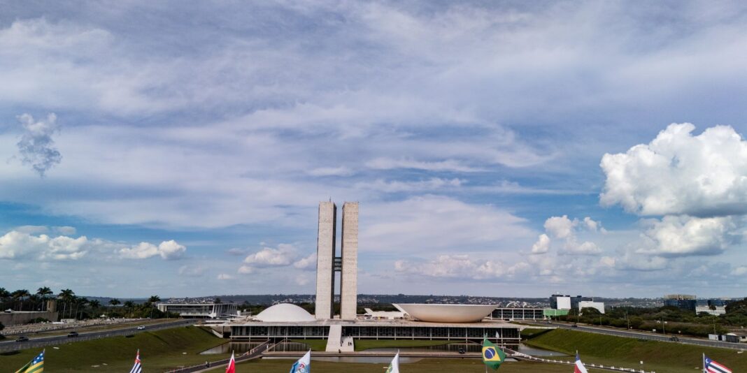 Congresso retoma atividades, mas não há previsão de sessões plenárias nesta semana