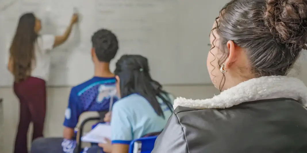 Pesquisa revela que gravidez diminui oportunidades e autonomia de meninas