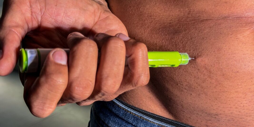 Anvisa aprova caneta para emagrecimento com semaglutida