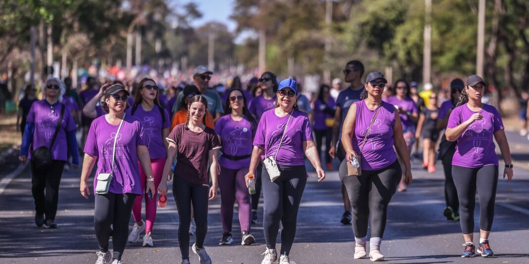 Caminhadas promovem conscientização sobre lipedema na população