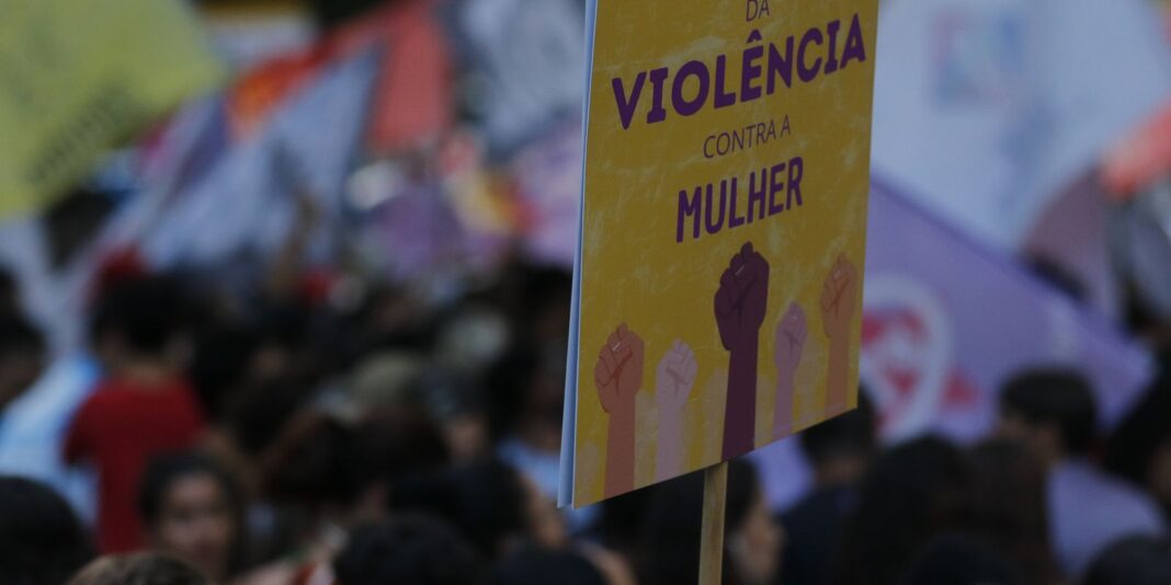 Capacitação de 7,5 mil agentes visa combater a violência contra a mulher