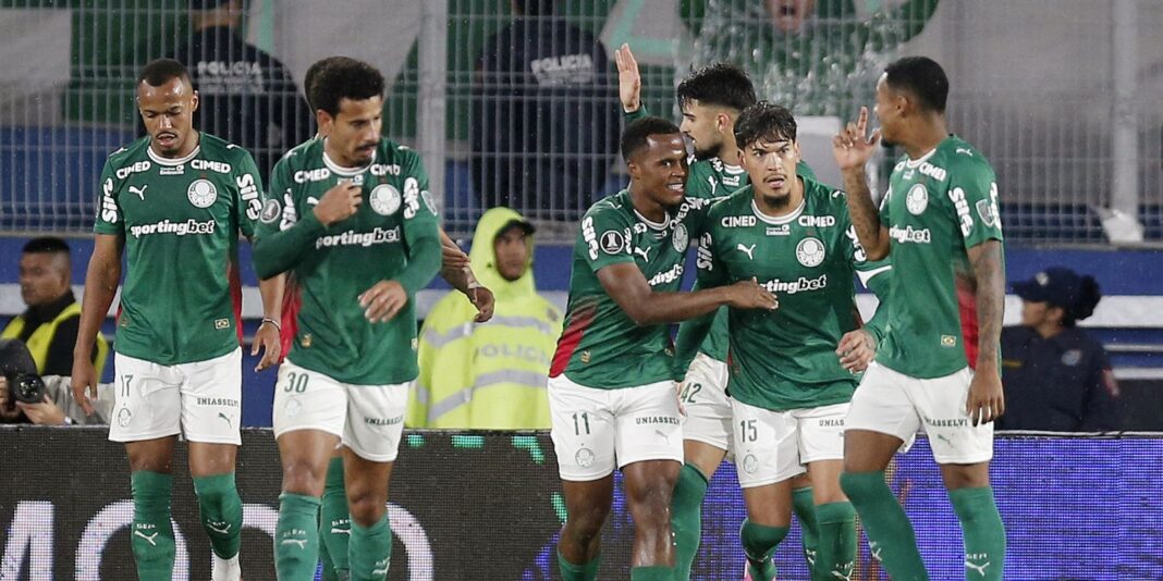 Palmeiras derrota Cerro Porteño fora de casa e avança para as quartas de final da Libertadores