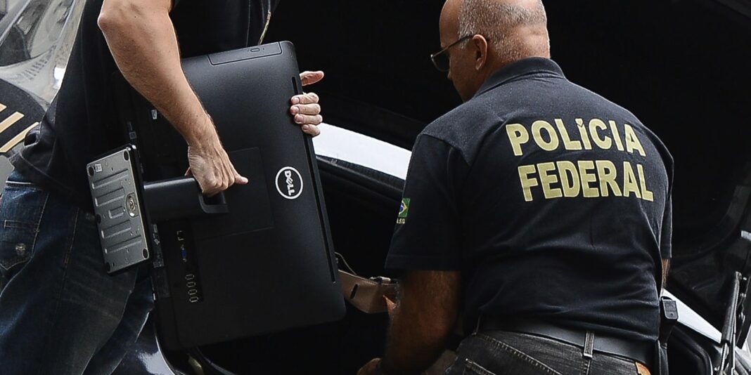 PF apura senador Weverton Rocha por suspeitas de desvios no INSS
