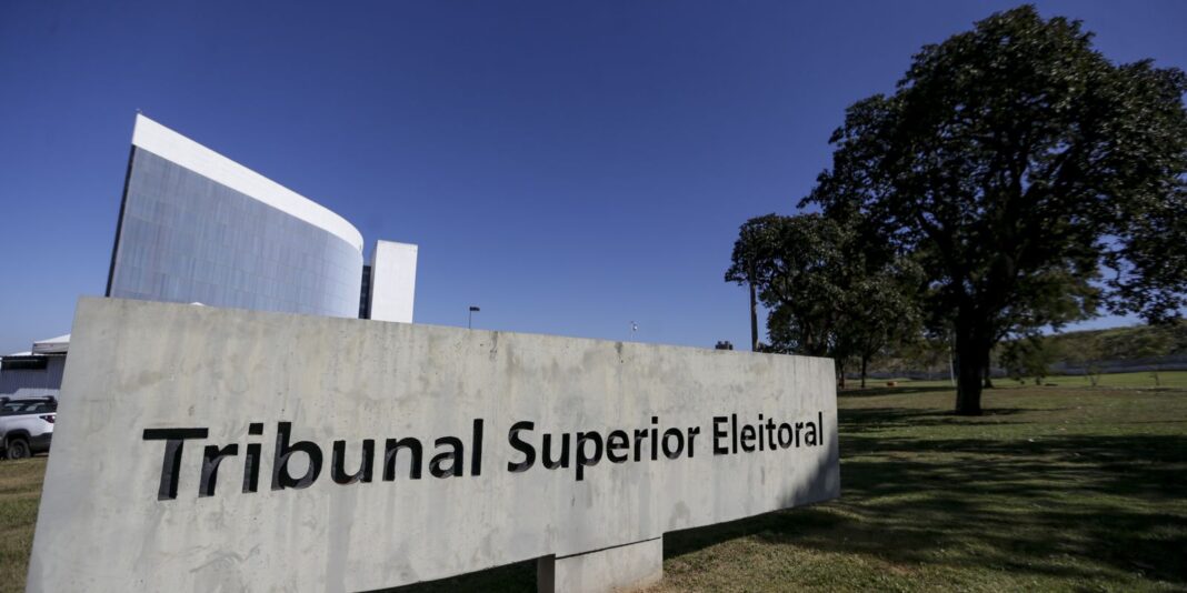 TSE cria conselho para monitorar desinformação e inteligência artificial nas eleições