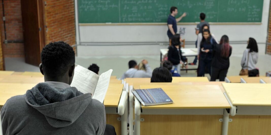 Fies inicia convocação de estudantes em lista de espera nesta sexta-feira