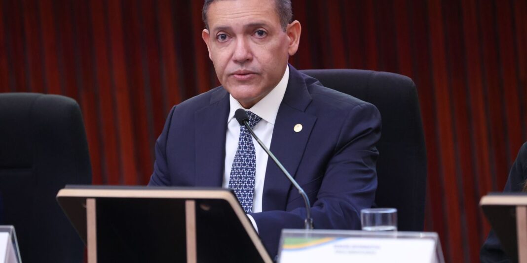 Presidente do TSE convoca eleitores a irem às urnas