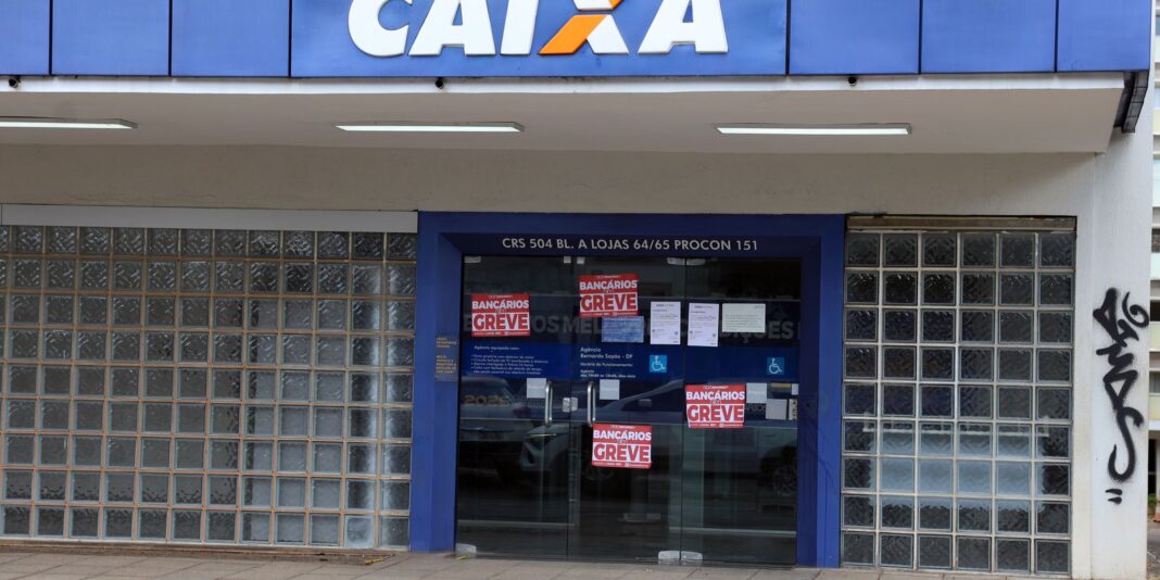 Empregados da Caixa rejeitam proposta e greve prossegue