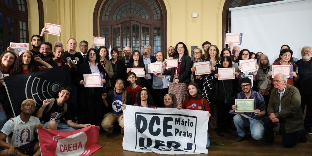 UFRJ concede diplomas póstumos em homenagem às vítimas da ditadura