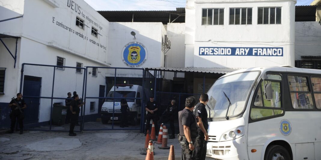 Sistema prisional gera custos bilionários para famílias de detentos