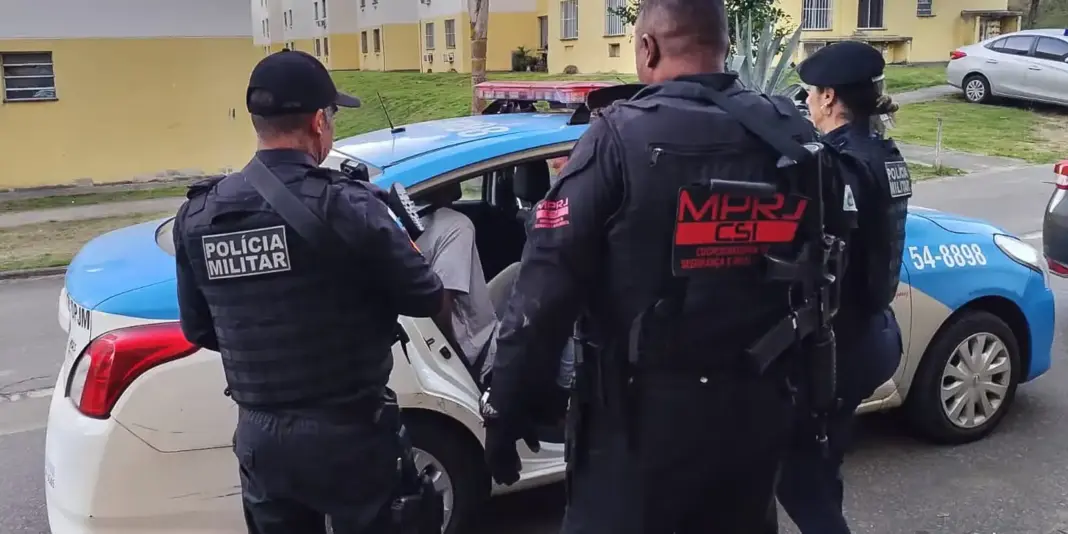 Policiais militares são denunciados por exigir pagamento por policiamento privilegiado no Rio