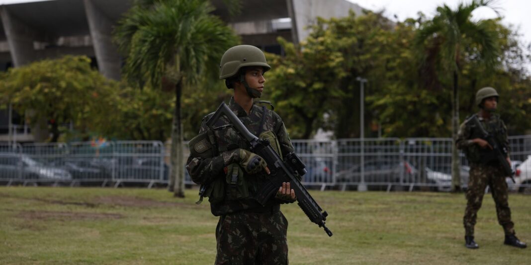 Tropas militares serão destacadas para reforço em locais de votação no Rio de Janeiro