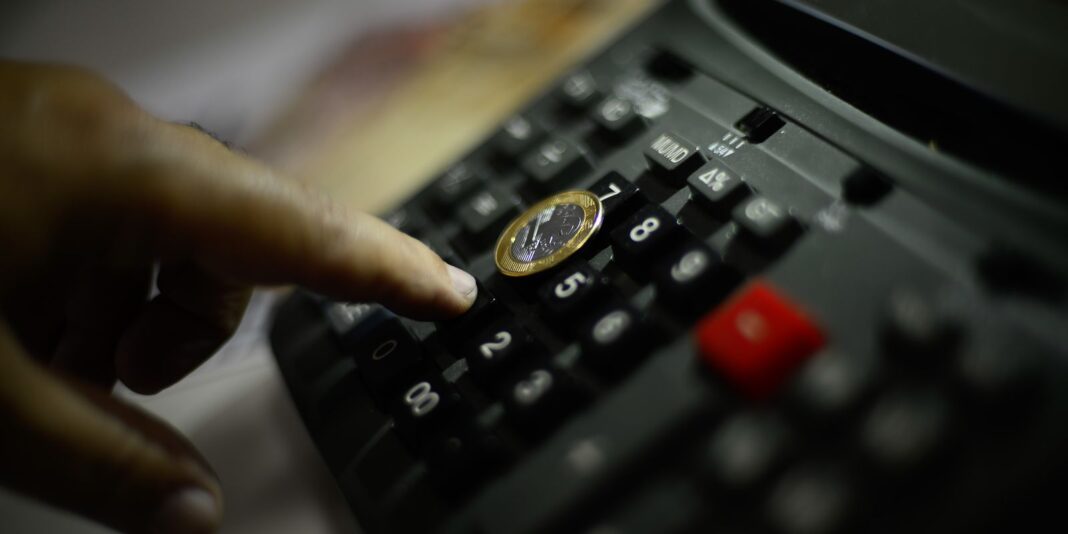 Dívida Pública Federal fica estável em agosto e chega a R$ 9,29 tri