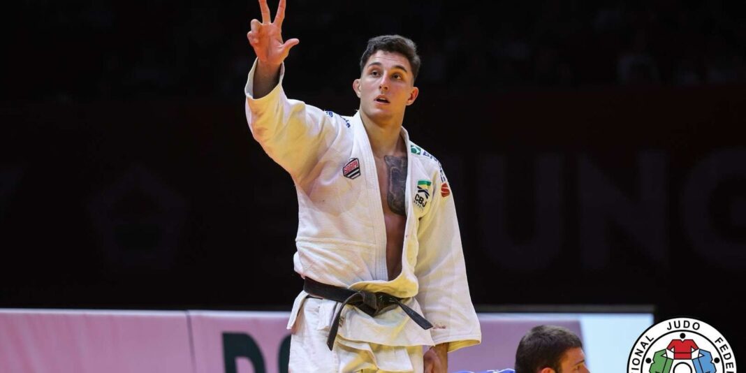 Guilherme Schimidt conquista ouro e Brasil encerra Grand Slam de judô com três pódios