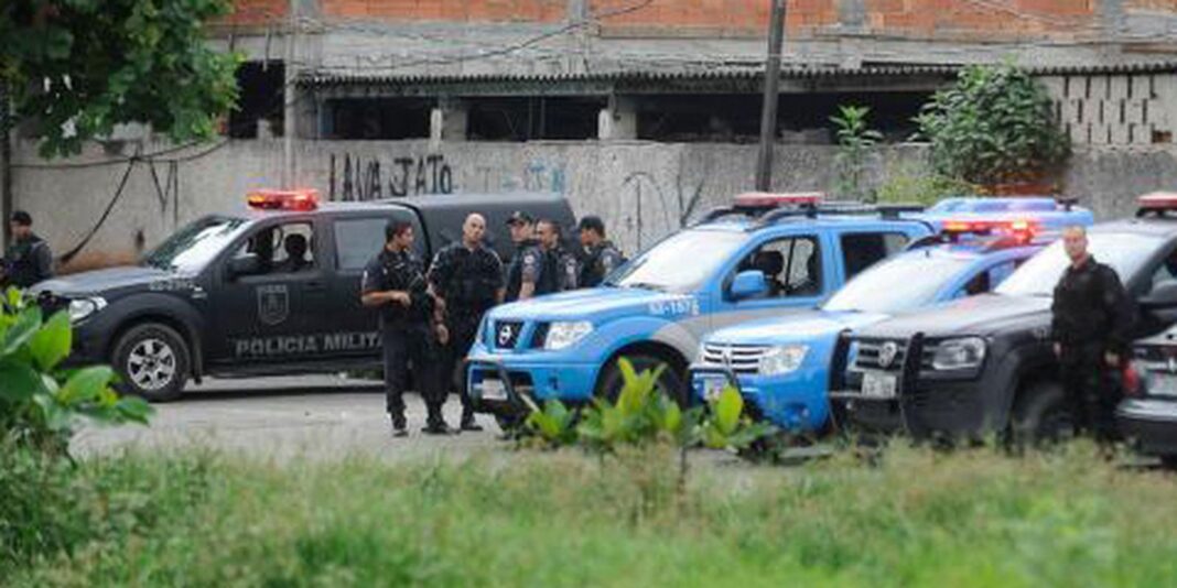 Operação policial na Maré, no Rio, resulta em um morto e 10 feridos