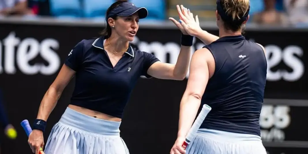 Dupla de Luisa Stefani vence na estreia e avança para a 2ª rodada do US Open