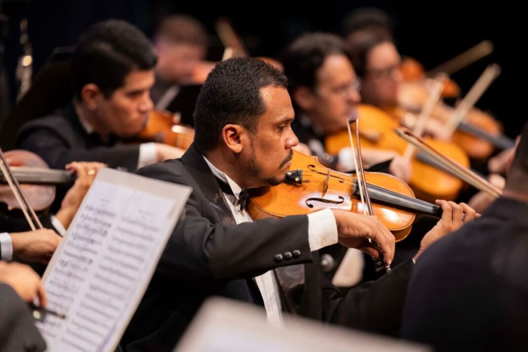 Orquestra Sinfônica celebra aniversário da capital no Teatro Goiânia